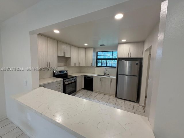 2065 NE 139th St, North Miami Beach, FL 33181