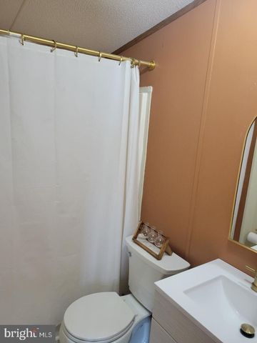 861 ROYAL CREST DRIVE, Martinsburg, WV 25401