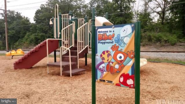 861 ROYAL CREST DRIVE, Martinsburg, WV 25401