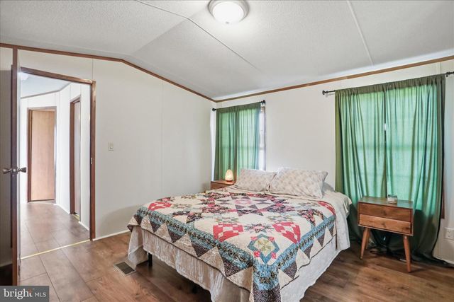 861 ROYAL CREST DRIVE, Martinsburg, WV 25401