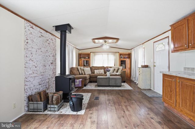 861 ROYAL CREST DRIVE, Martinsburg, WV 25401