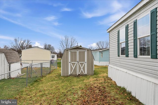 861 ROYAL CREST DRIVE, Martinsburg, WV 25401