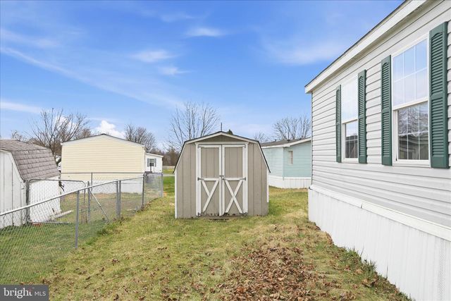 861 ROYAL CREST DRIVE, Martinsburg, WV 25401