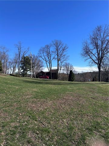 2544 Edgewood Drive, Upper St Clair, PA 15241