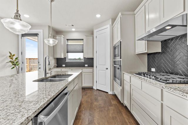532 Calmo CT, Liberty Hill, TX 78642