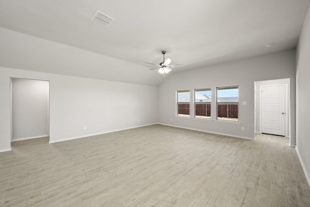 500 Pebble Circle, Azle, TX 76020