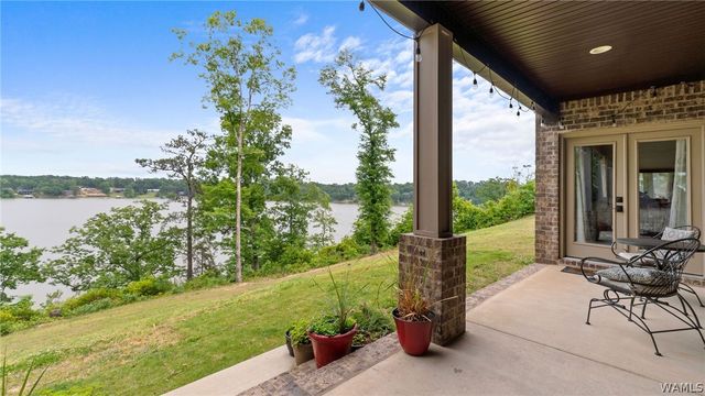 11760 High Cliff, Northport, AL 35475