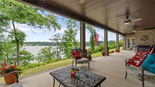 11760 High Cliff, Northport, AL 35475