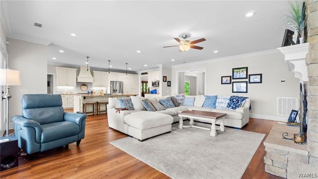 11760 High Cliff, Northport, AL 35475