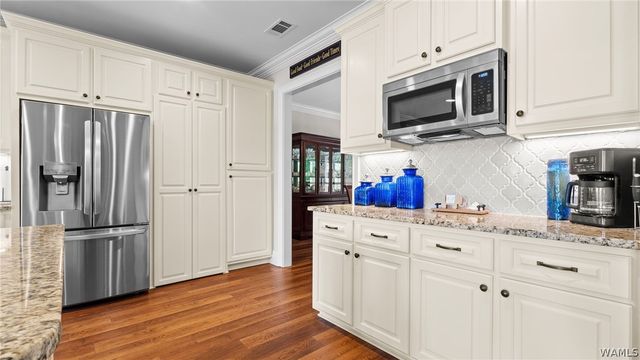 11760 High Cliff, Northport, AL 35475