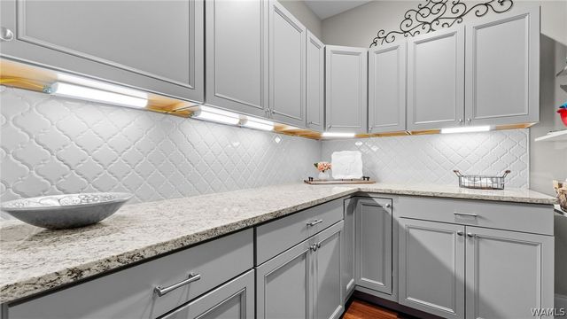 11760 High Cliff, Northport, AL 35475