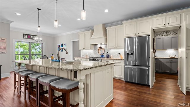 11760 High Cliff, Northport, AL 35475