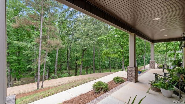 11760 High Cliff, Northport, AL 35475
