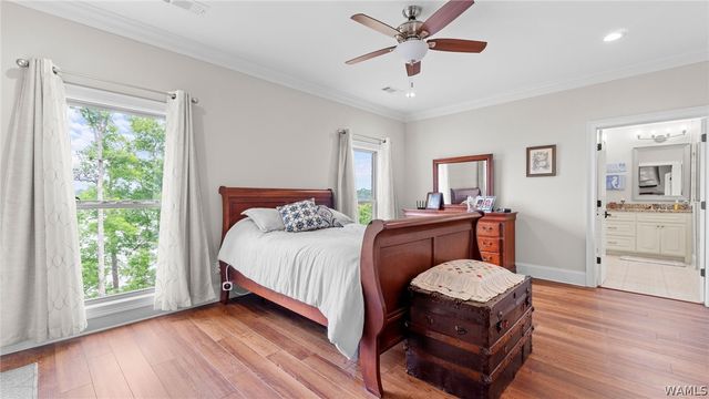 11760 High Cliff, Northport, AL 35475