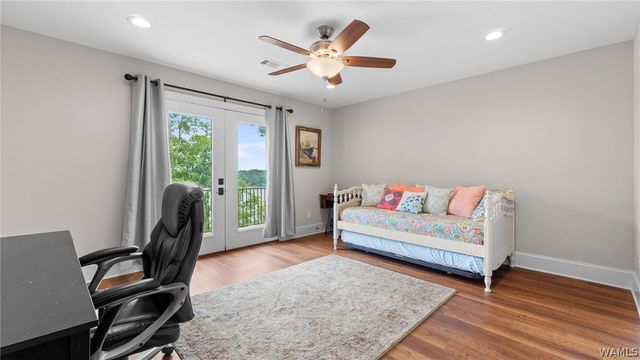 11760 High Cliff, Northport, AL 35475