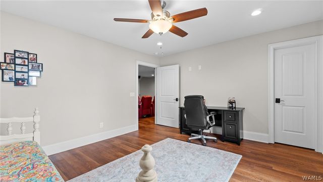 11760 High Cliff, Northport, AL 35475