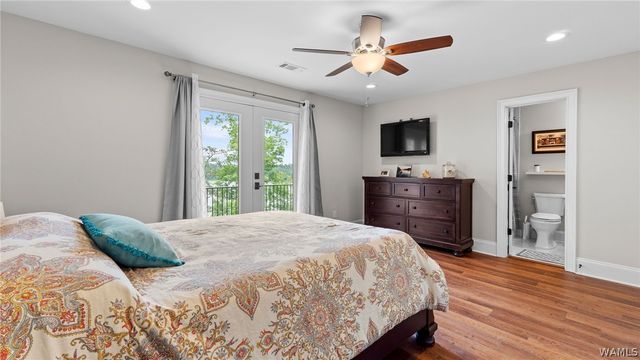 11760 High Cliff, Northport, AL 35475