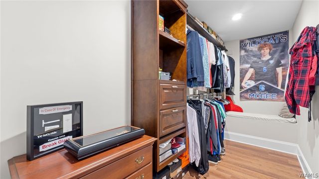 11760 High Cliff, Northport, AL 35475