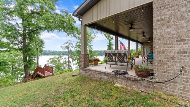 11760 High Cliff, Northport, AL 35475