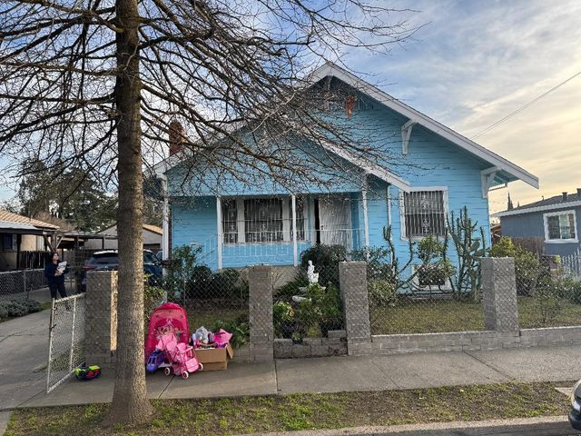 430 W Jefferson St, Stockton, CA 95206