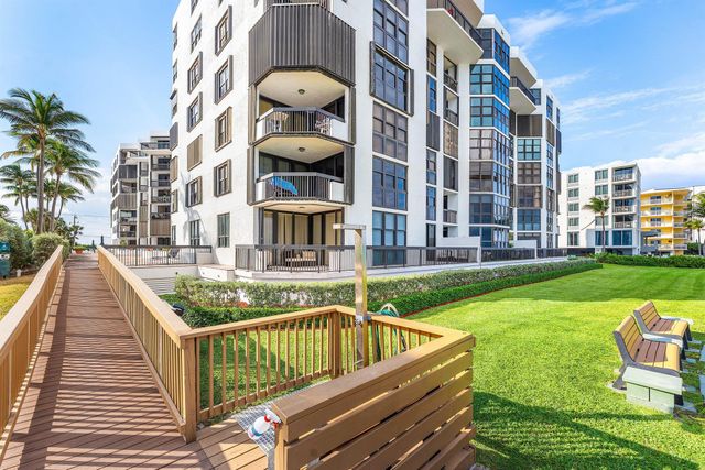 1155 Hillsboro Mile 109, Hillsboro Beach, FL 33062