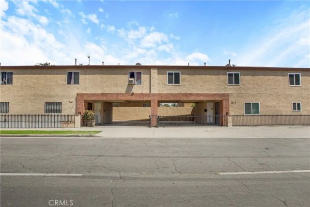 322 W 105th, Los Angeles, CA 90003