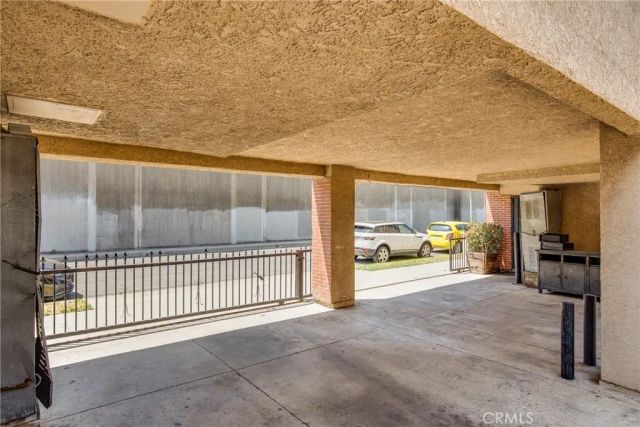 322 W 105th, Los Angeles, CA 90003