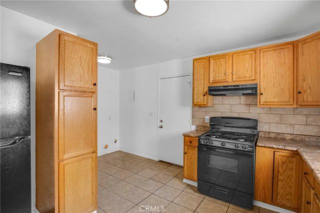 322 W 105th, Los Angeles, CA 90003