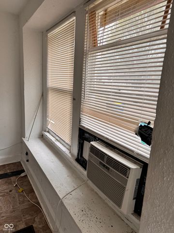 1528 N Tacoma Avenue, Indianapolis, IN 46201