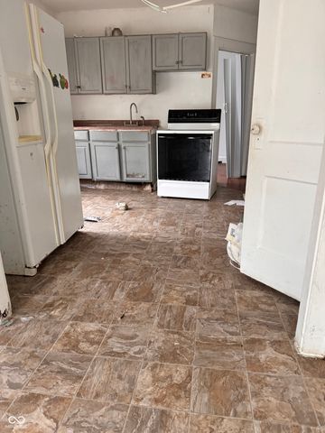 1528 N Tacoma Avenue, Indianapolis, IN 46201