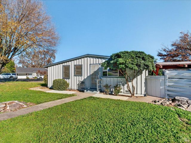 810 Mendocino Dr, Ukiah, CA 95482