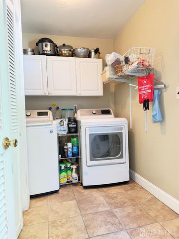 80 SE Deerfield Road, East Brunswick, NJ 08816