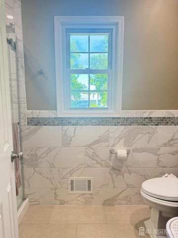 80 SE Deerfield Road, East Brunswick, NJ 08816