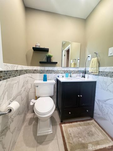 80 SE Deerfield Road, East Brunswick, NJ 08816