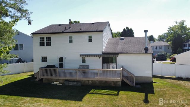 80 SE Deerfield Road, East Brunswick, NJ 08816