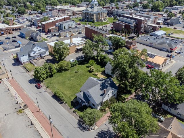 224 S First Street, Boonville, IN 47601