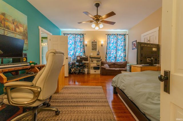 224 S First Street, Boonville, IN 47601