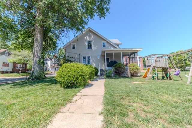 224 S First Street, Boonville, IN 47601