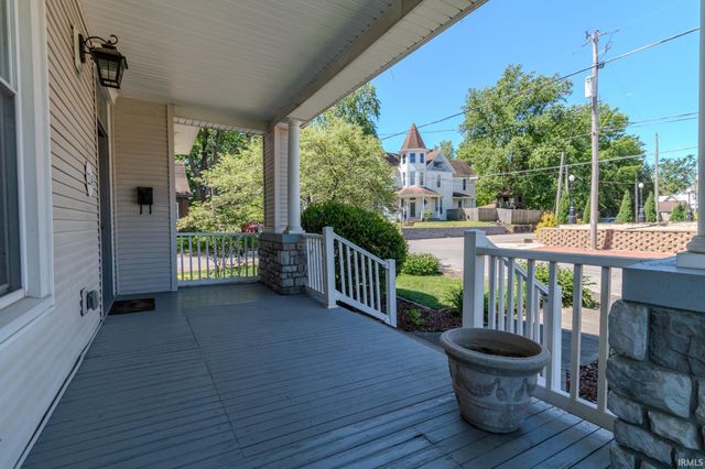 224 S First Street, Boonville, IN 47601