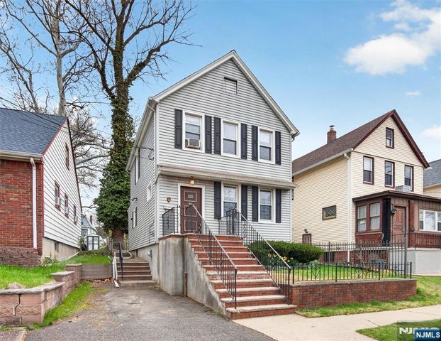31 5th Street, Ridgefield Park, NJ 07660