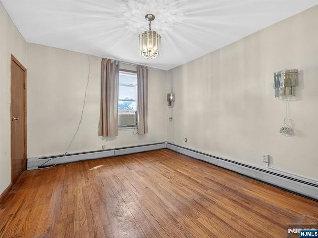 31 5th Street, Ridgefield Park, NJ 07660