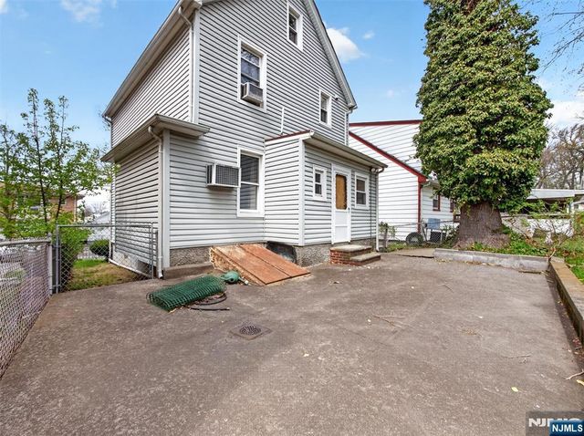 31 5th Street, Ridgefield Park, NJ 07660