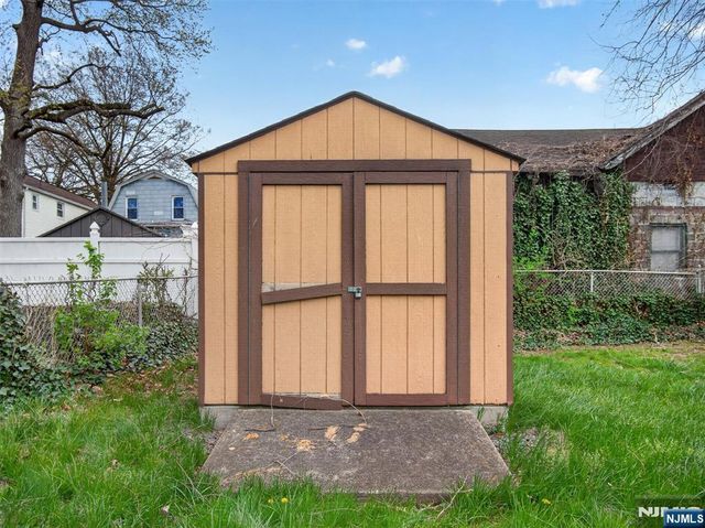 31 5th Street, Ridgefield Park, NJ 07660
