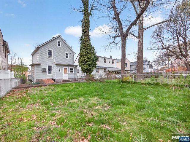 31 5th Street, Ridgefield Park, NJ 07660