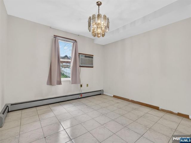 31 5th Street, Ridgefield Park, NJ 07660