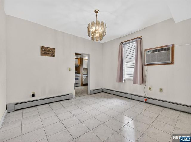 31 5th Street, Ridgefield Park, NJ 07660