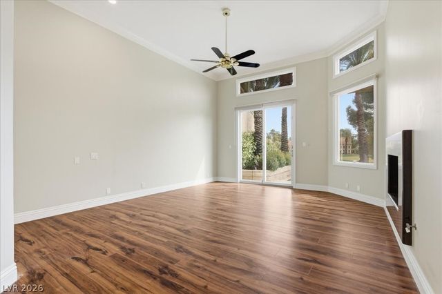 8215 Round Hills Circle, Las Vegas, NV 89113