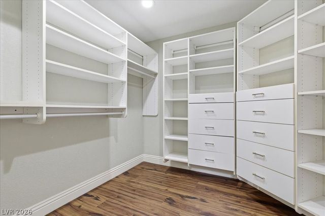 8215 Round Hills Circle, Las Vegas, NV 89113