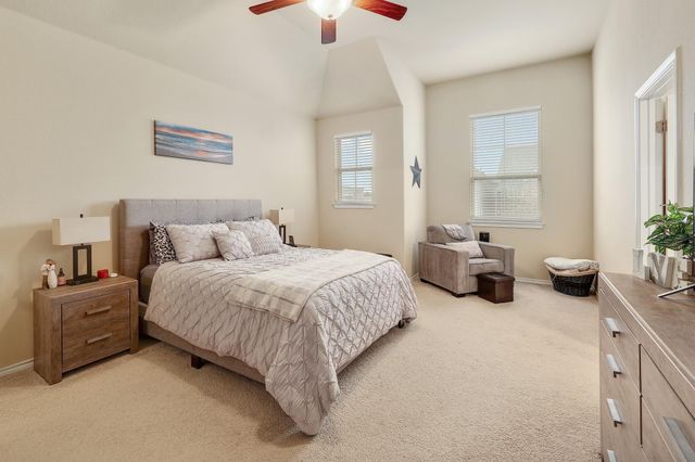 2105 Town Centre DR 48, Round Rock, TX 78664