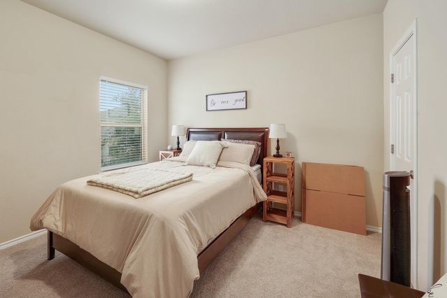 2105 Town Centre DR 48, Round Rock, TX 78664